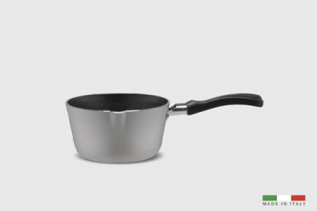 Saucepan with spout